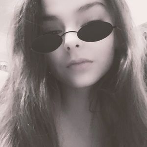 Meet your Posher, Abby